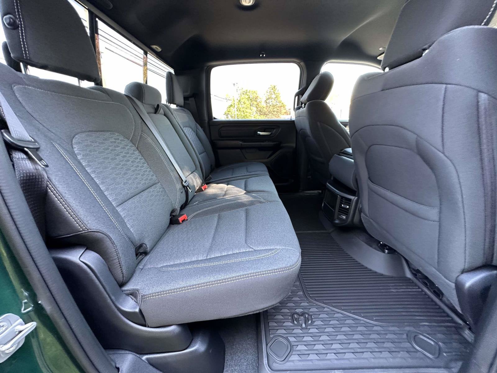 2027 RAM Ram 1500 RAM 1500 WARLOCK CREW CAB 4X4 5'7' BOX