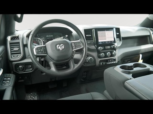 2025 RAM Ram 1500 RAM 1500 TRADESMAN CREW CAB 4X4 5'7' BOX