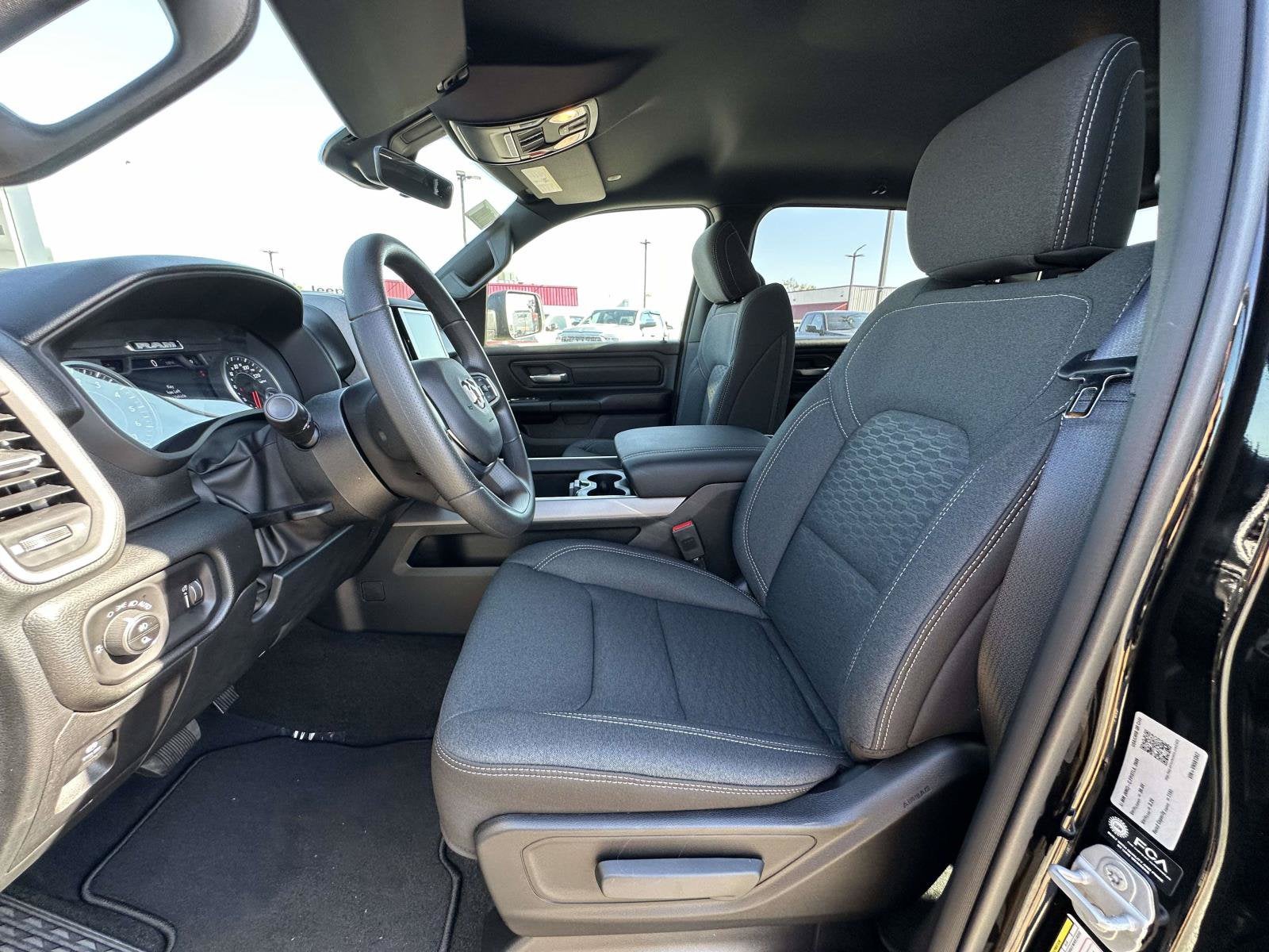 2027 RAM Ram 1500 RAM 1500 EXPRESS CREW CAB 4X4 5'7' BOX