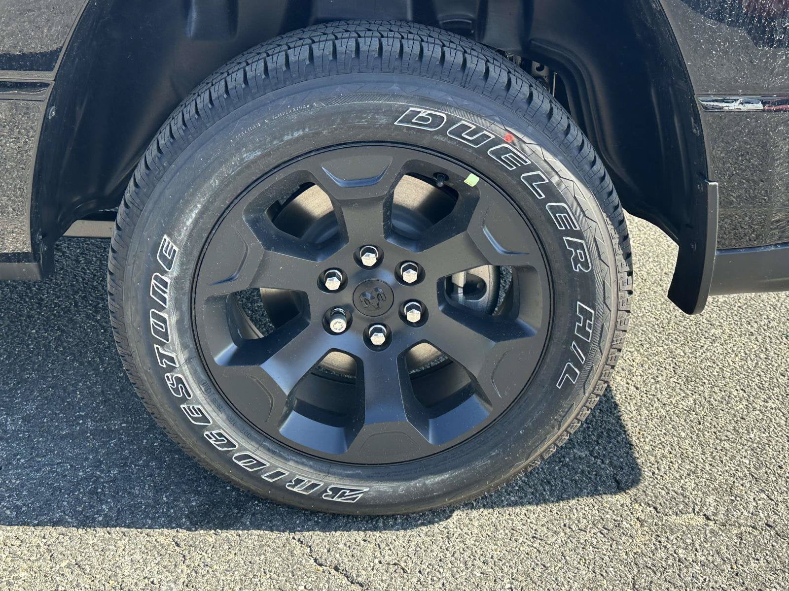 2027 RAM Ram 1500 RAM 1500 EXPRESS CREW CAB 4X4 5'7' BOX