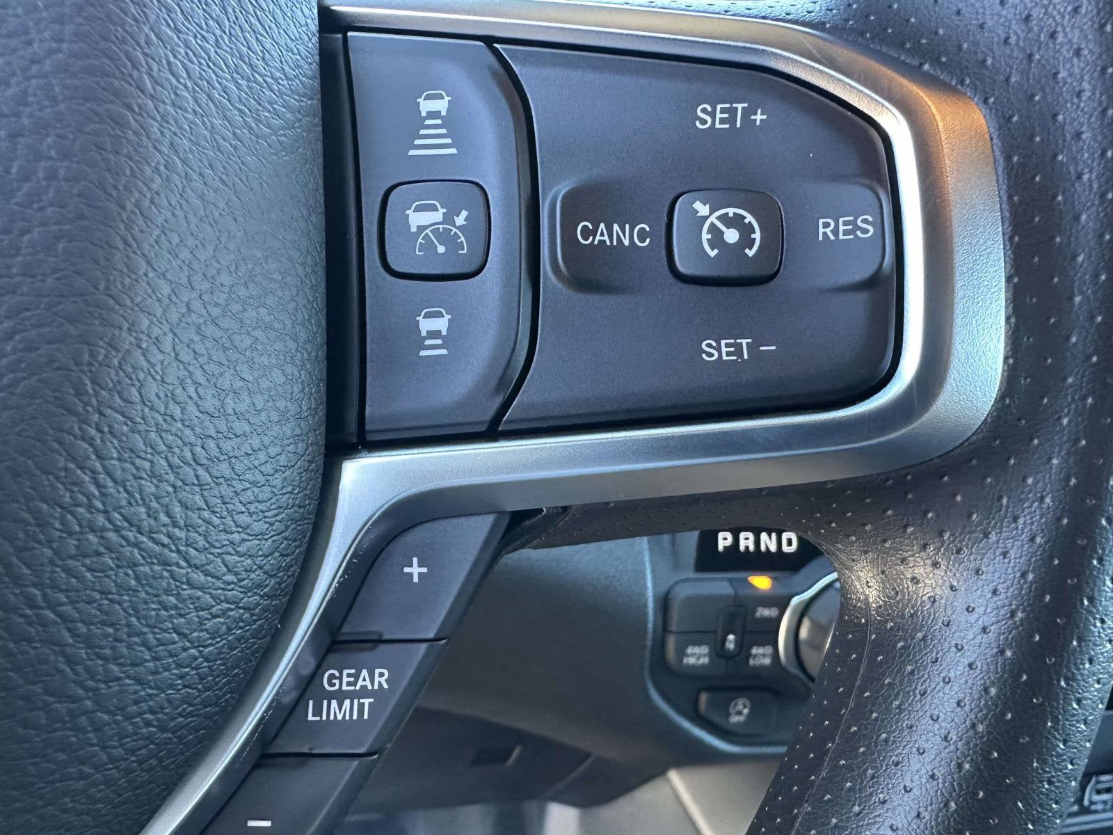 2027 RAM Ram 1500 RAM 1500 EXPRESS CREW CAB 4X4 5'7' BOX