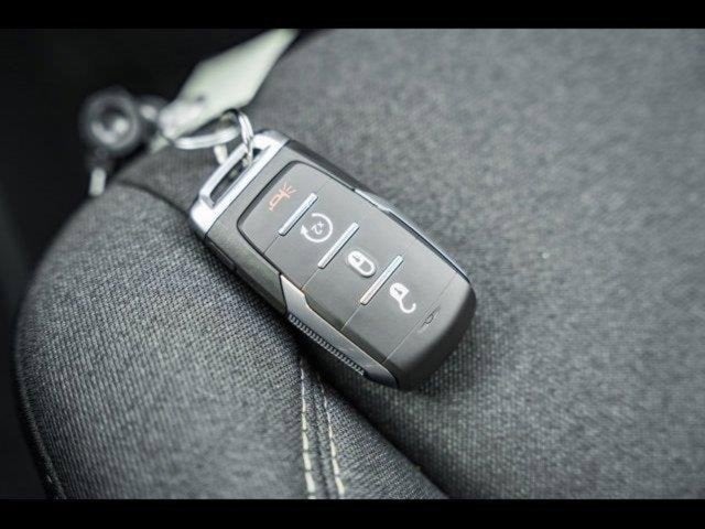 2025 RAM Ram 1500 RAM 1500 BIG HORN QUAD CAB 4X4 6'4' BOX