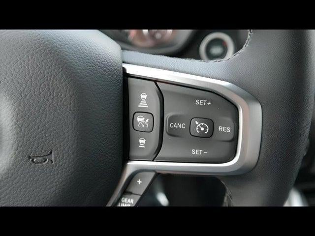 2025 RAM Ram 1500 RAM 1500 BIG HORN QUAD CAB 4X4 6'4' BOX