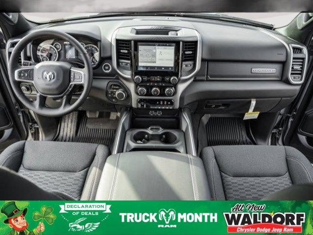 2025 RAM Ram 1500 RAM 1500 BIG HORN QUAD CAB 4X4 6'4' BOX