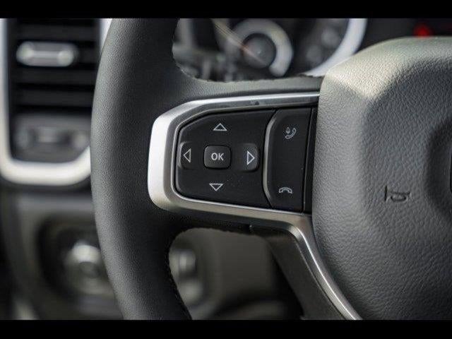 2025 RAM Ram 1500 RAM 1500 BIG HORN QUAD CAB 4X4 6'4' BOX