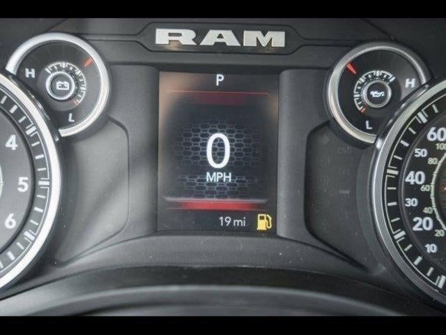 2025 RAM Ram 1500 RAM 1500 BIG HORN QUAD CAB 4X4 6'4' BOX