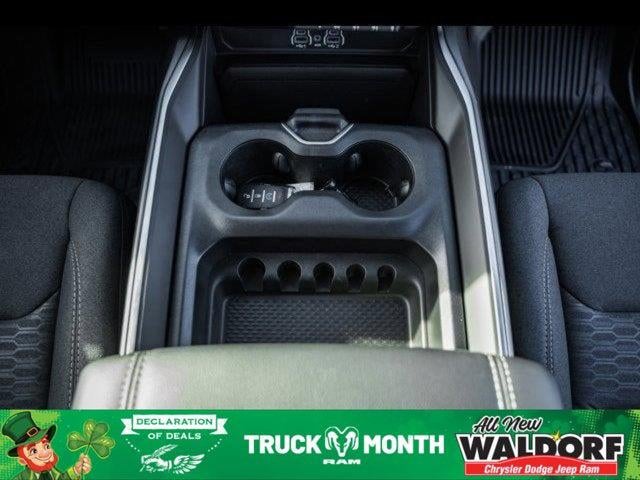 2025 RAM Ram 1500 RAM 1500 BIG HORN CREW CAB 4X4 5'7' BOX