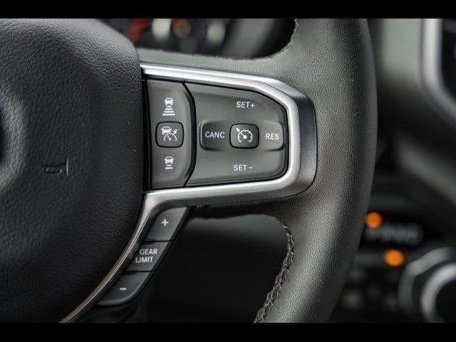 2025 RAM Ram 1500 RAM 1500 BIG HORN CREW CAB 4X4 5'7' BOX