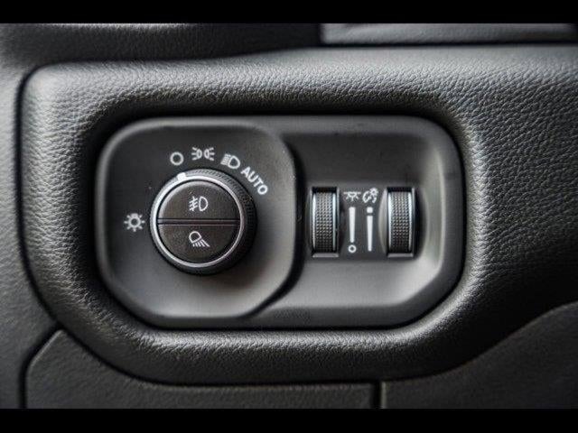 2025 RAM Ram 1500 RAM 1500 BIG HORN CREW CAB 4X4 5'7' BOX