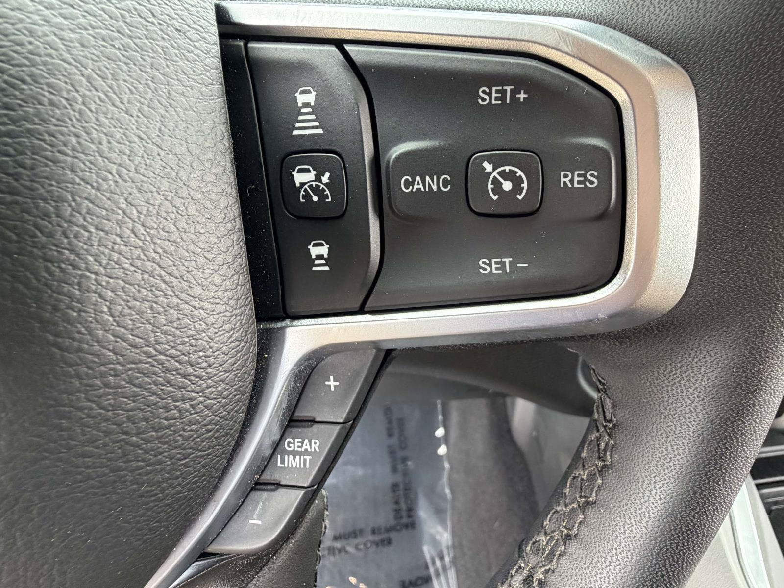 2025 RAM 1500 Big Horn Crew Cab 4x4 5'7' Box