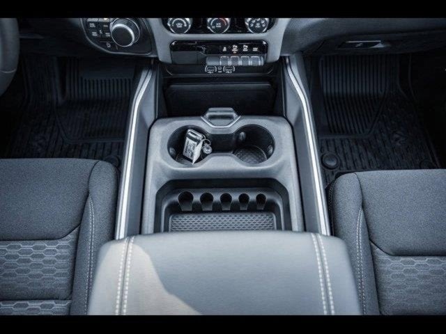 2025 RAM Ram 1500 RAM 1500 BIG HORN CREW CAB 4X4 5'7' BOX