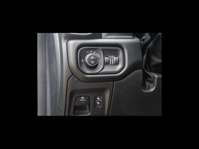 2025 RAM Ram 1500 RAM 1500 BIG HORN CREW CAB 4X4 5'7' BOX