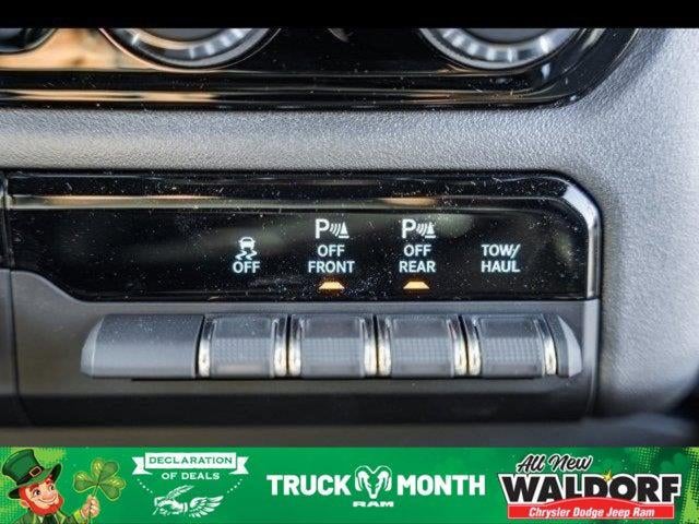 2025 RAM Ram 1500 RAM 1500 BIG HORN CREW CAB 4X4 5'7' BOX