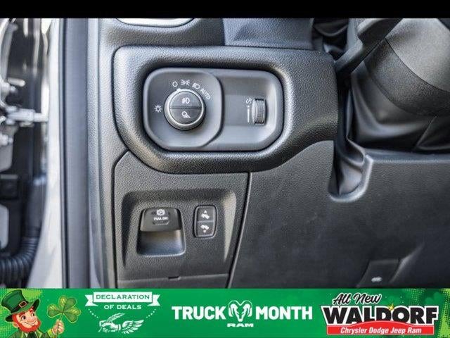 2025 RAM Ram 1500 RAM 1500 BIG HORN CREW CAB 4X4 5'7' BOX