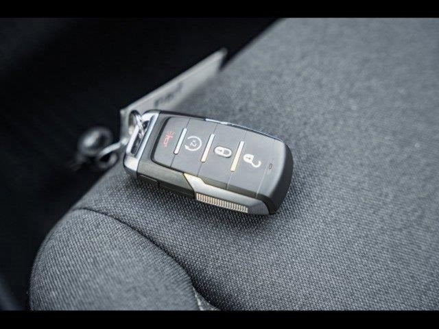 2025 RAM Ram 1500 RAM 1500 BIG HORN CREW CAB 4X4 5'7' BOX