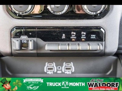 2025 RAM Ram 1500 RAM 1500 BIG HORN CREW CAB 4X4 5'7' BOX