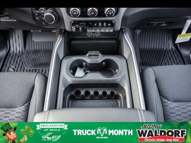 2025 RAM Ram 1500 RAM 1500 BIG HORN CREW CAB 4X4 5'7' BOX