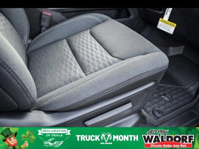 2025 RAM Ram 1500 RAM 1500 BIG HORN CREW CAB 4X4 5'7' BOX