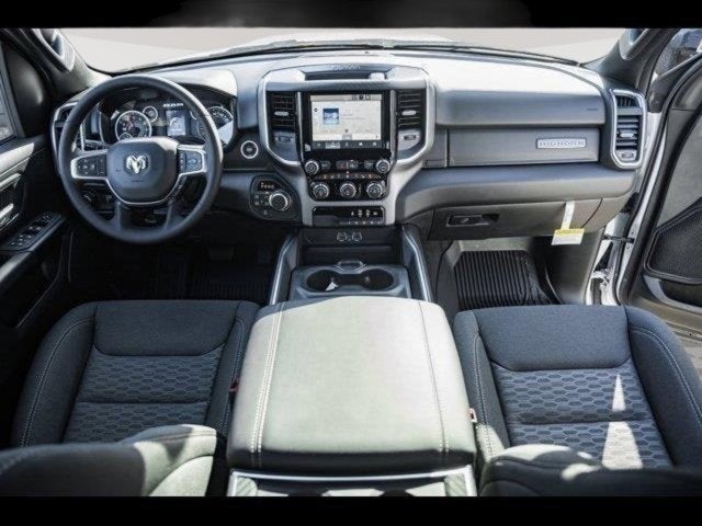 2025 RAM Ram 1500 RAM 1500 BIG HORN CREW CAB 4X4 5'7' BOX