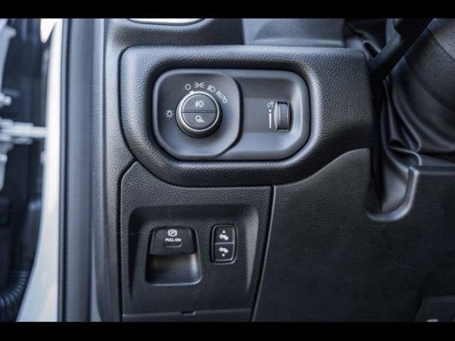 2025 RAM Ram 1500 RAM 1500 BIG HORN CREW CAB 4X4 5'7' BOX