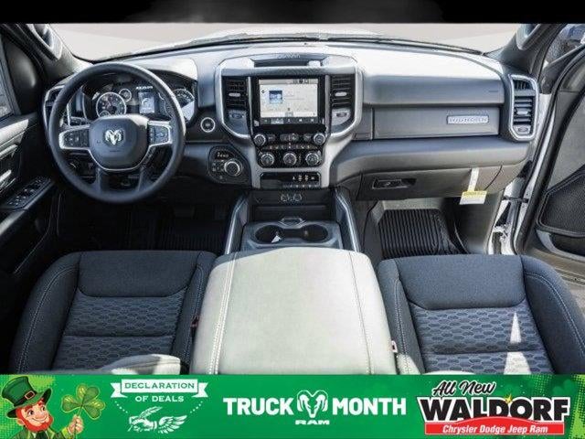 2025 RAM Ram 1500 RAM 1500 BIG HORN CREW CAB 4X4 5'7' BOX