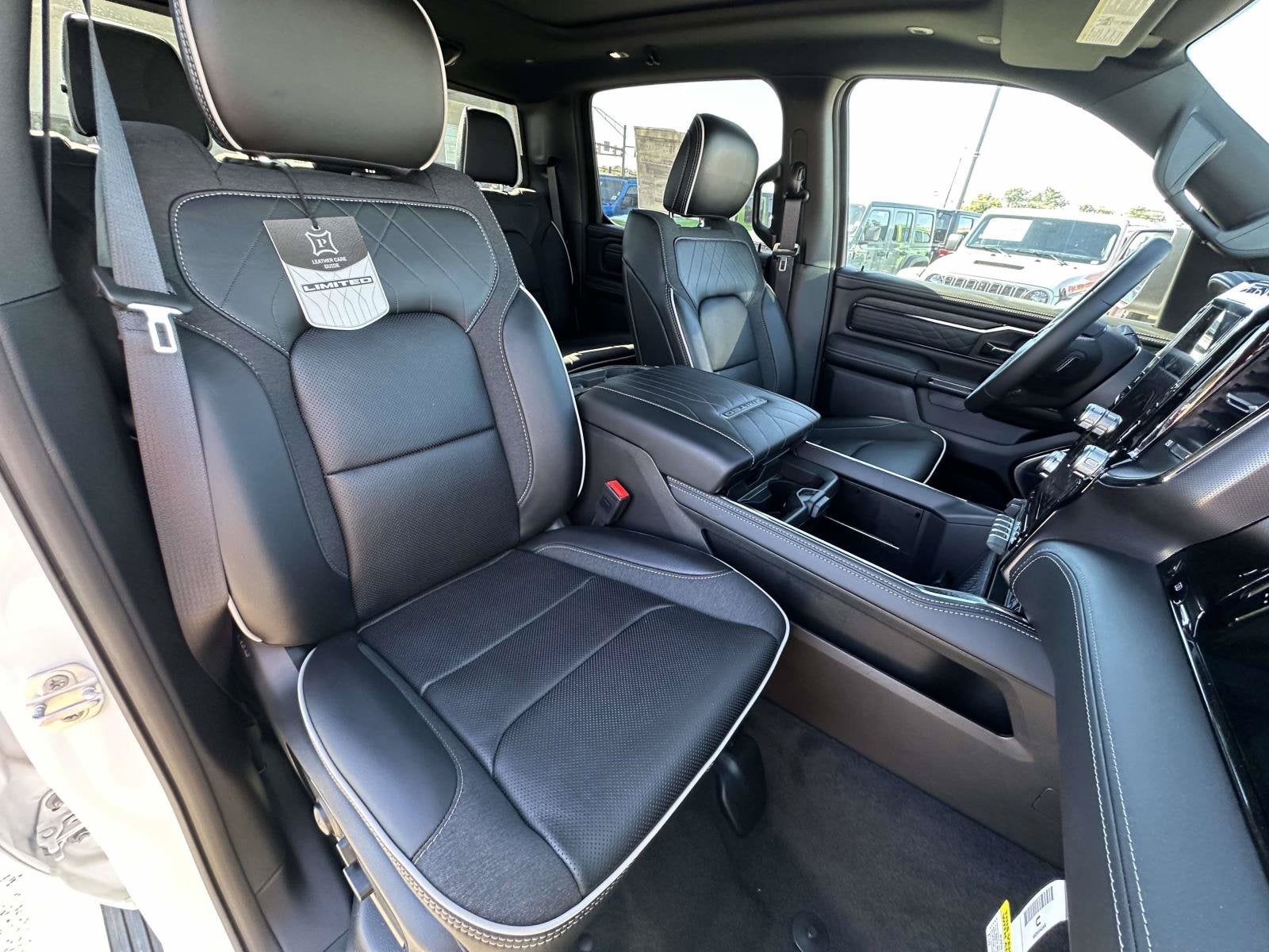 2026 RAM Ram 1500 RAM 1500 LIMITED CREW CAB 4X4 5'7' BOX
