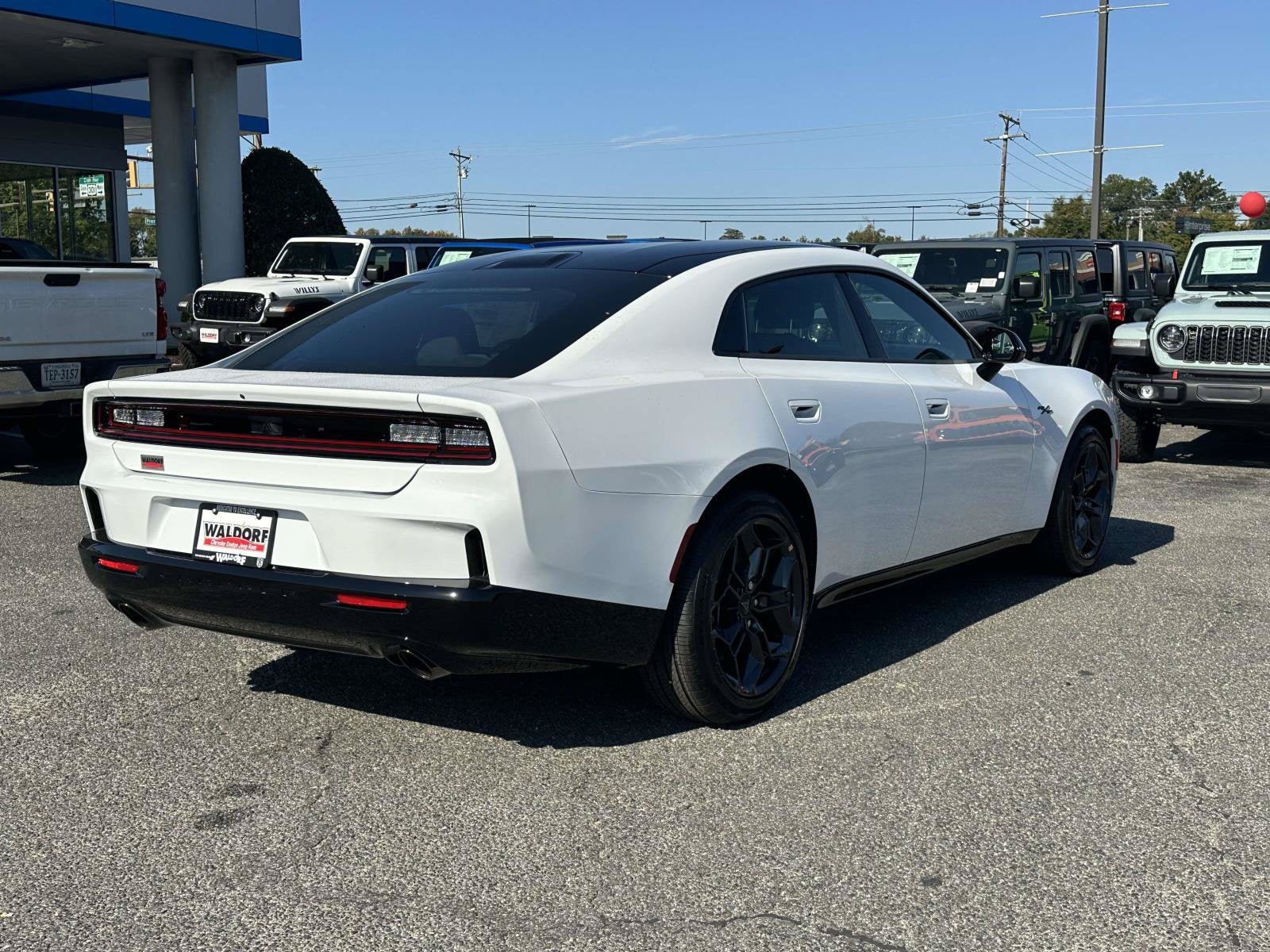 2027 Dodge Charger CHARGER R/T 4-DOOR AWD
