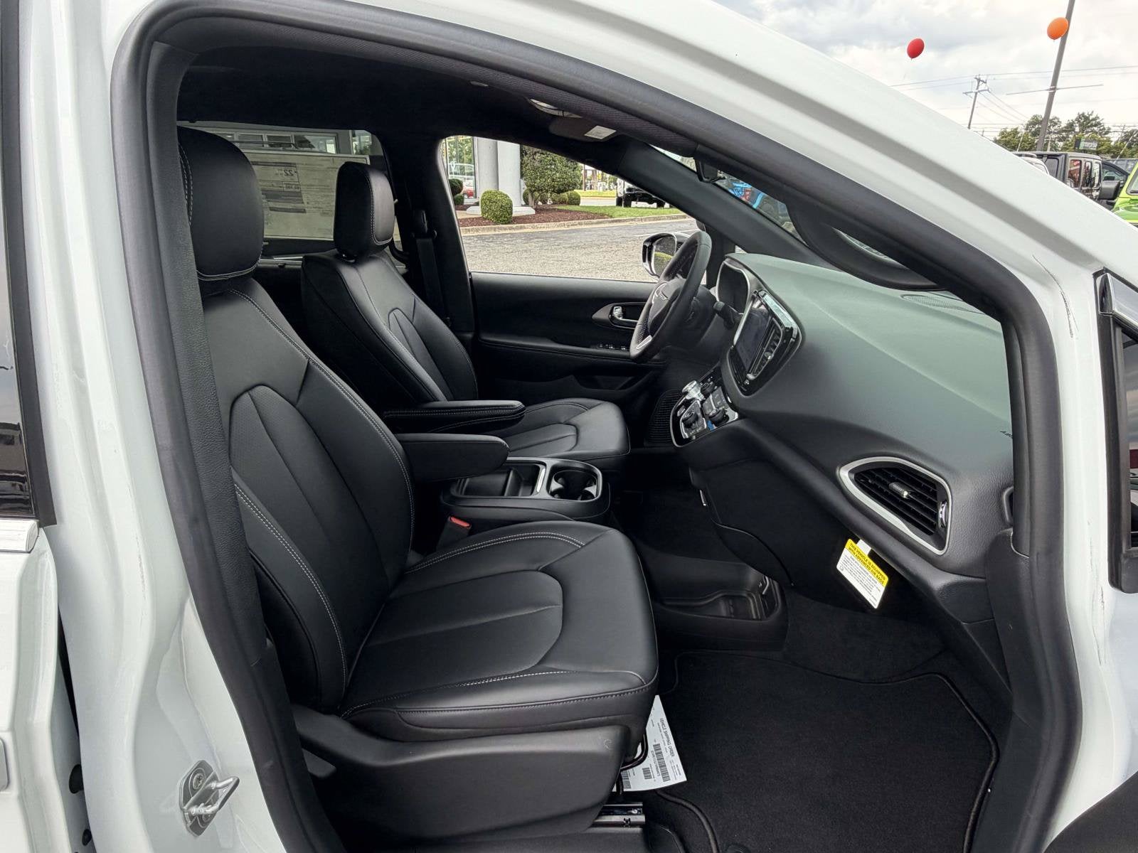 2027 Chrysler Pacifica PACIFICA LX