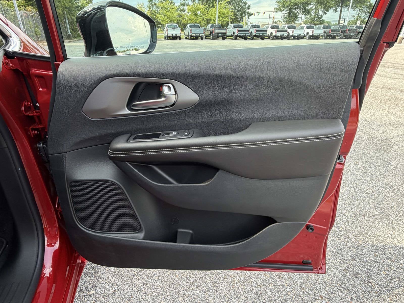 2027 Chrysler Pacifica PACIFICA LX