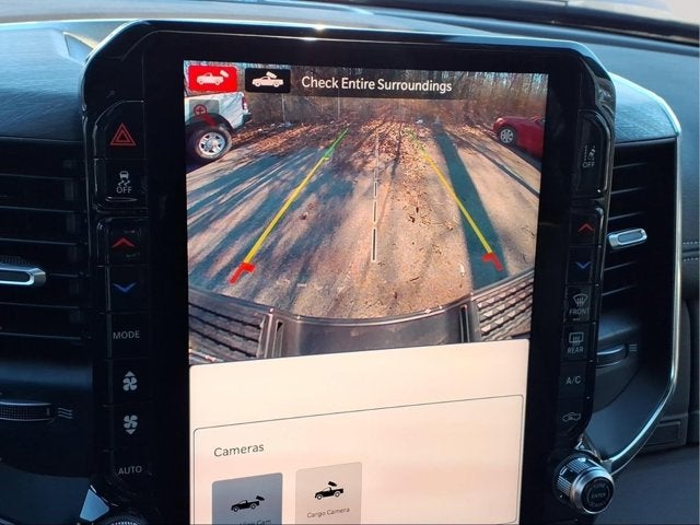 2026 RAM 3500 Laramie - Photo 17