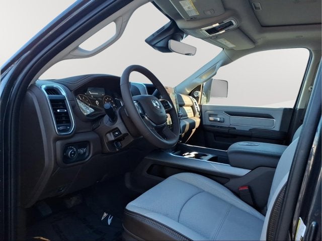 2026 RAM 3500 Laramie - Photo 7