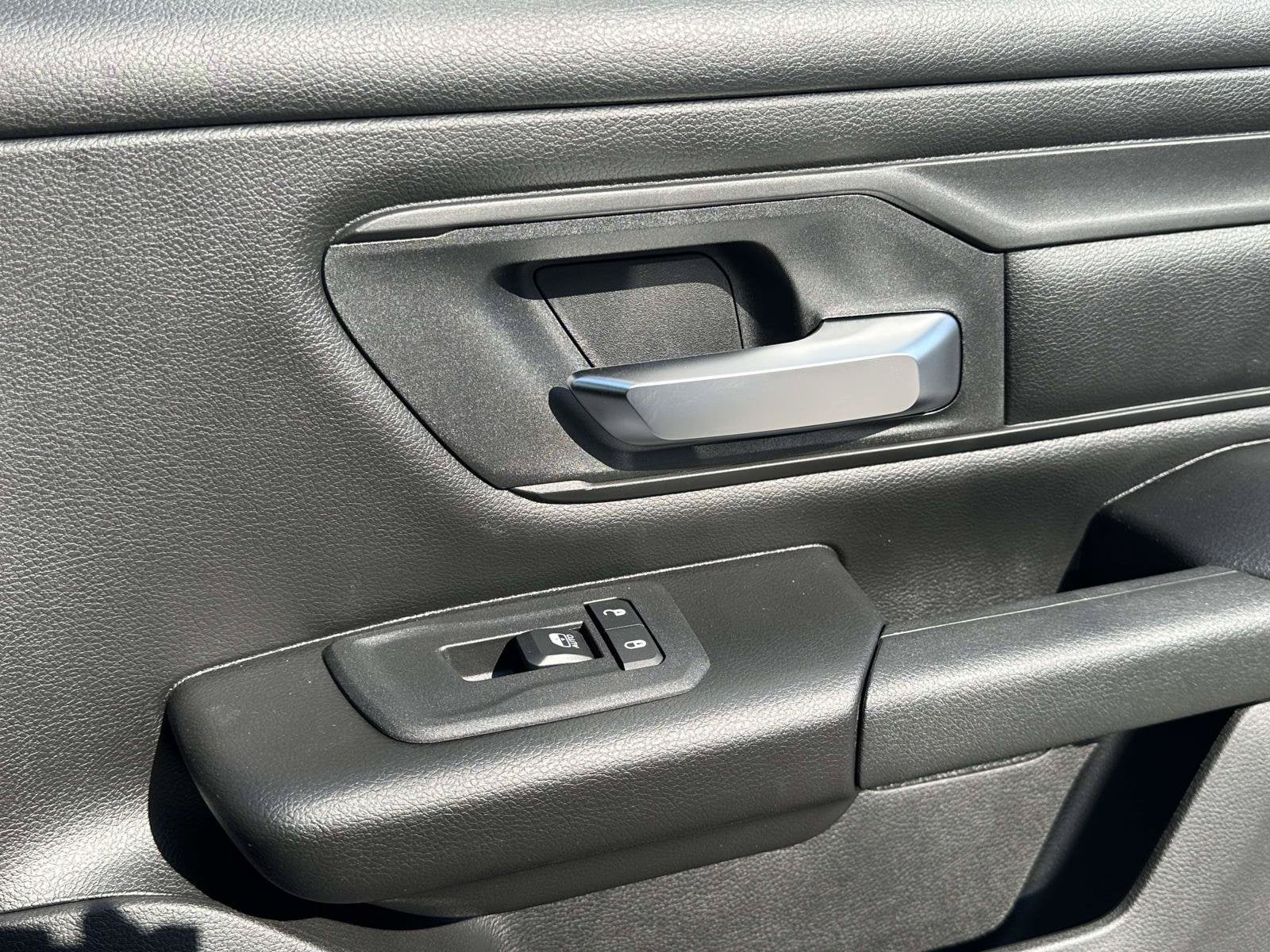 2027 RAM Ram 1500 RAM 1500 WARLOCK CREW CAB 4X4 5'7' BOX