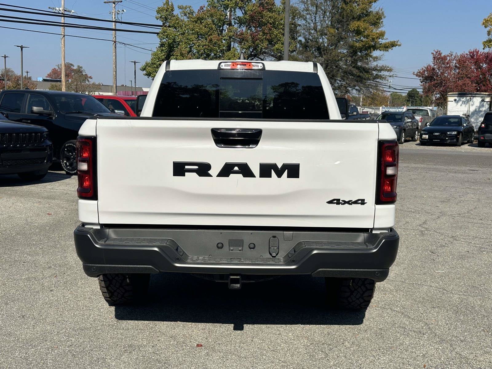 2027 RAM Ram 1500 RAM 1500 WARLOCK CREW CAB 4X4 5'7' BOX