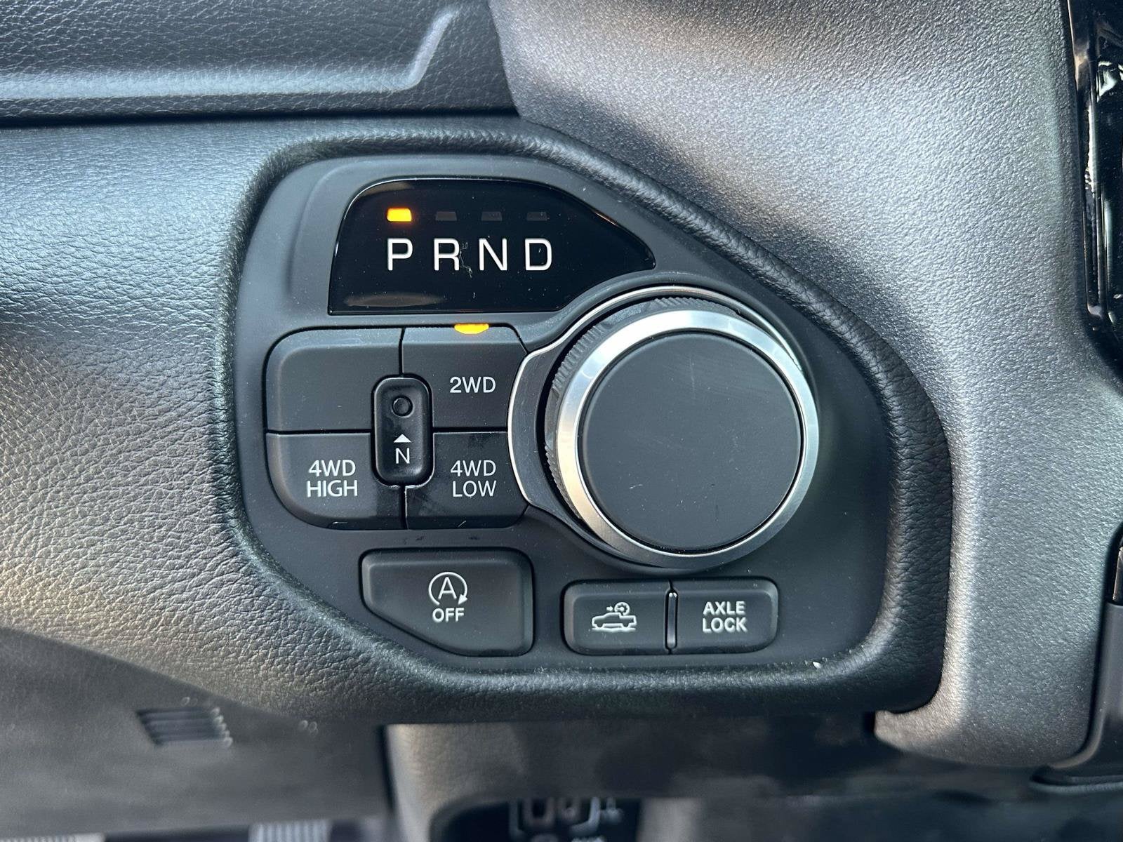 2027 RAM Ram 1500 RAM 1500 WARLOCK CREW CAB 4X4 5'7' BOX