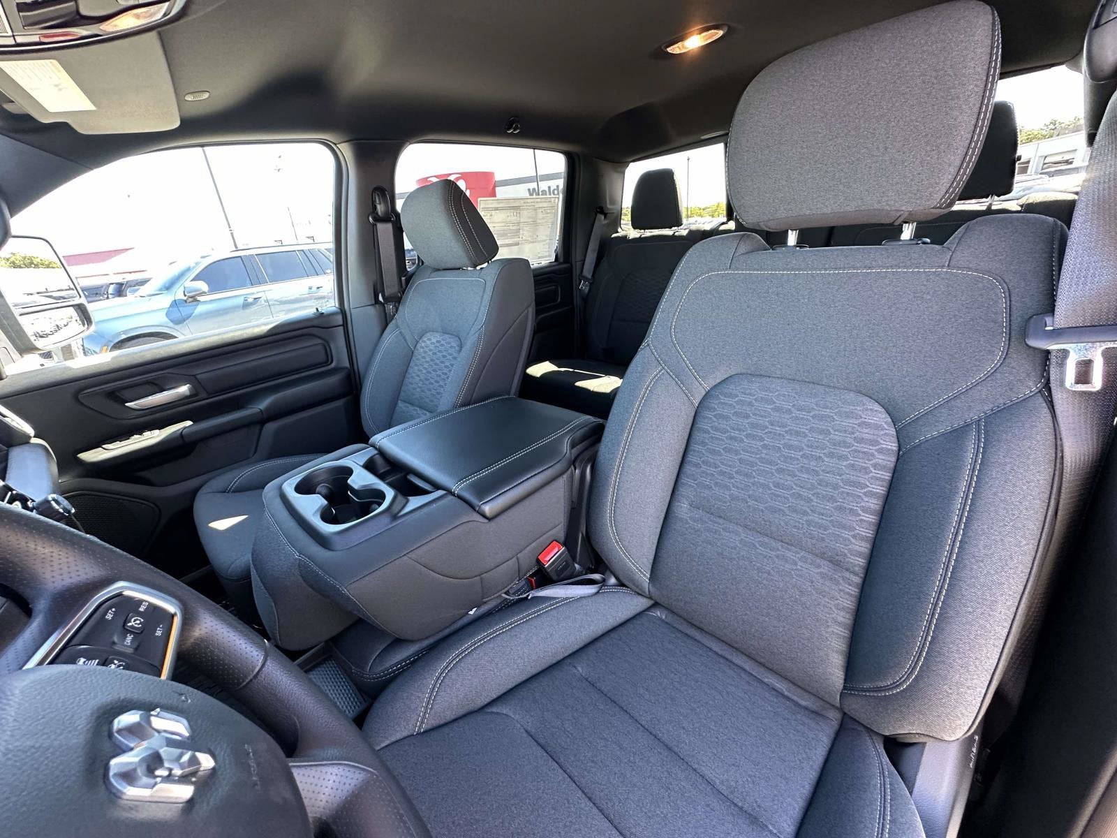 2027 RAM Ram 1500 RAM 1500 WARLOCK CREW CAB 4X4 5'7' BOX
