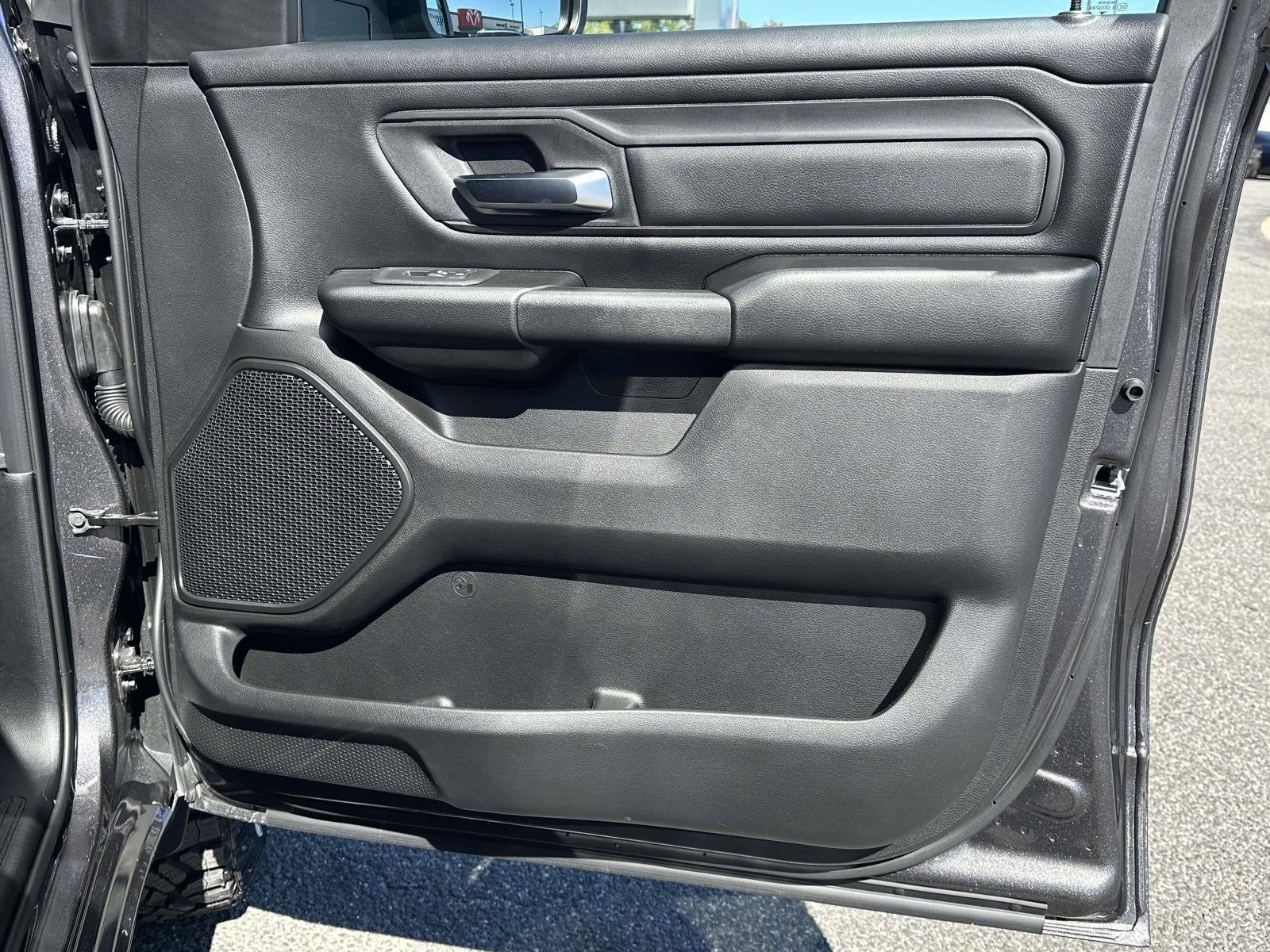 2027 RAM Ram 1500 RAM 1500 WARLOCK CREW CAB 4X4 5'7' BOX