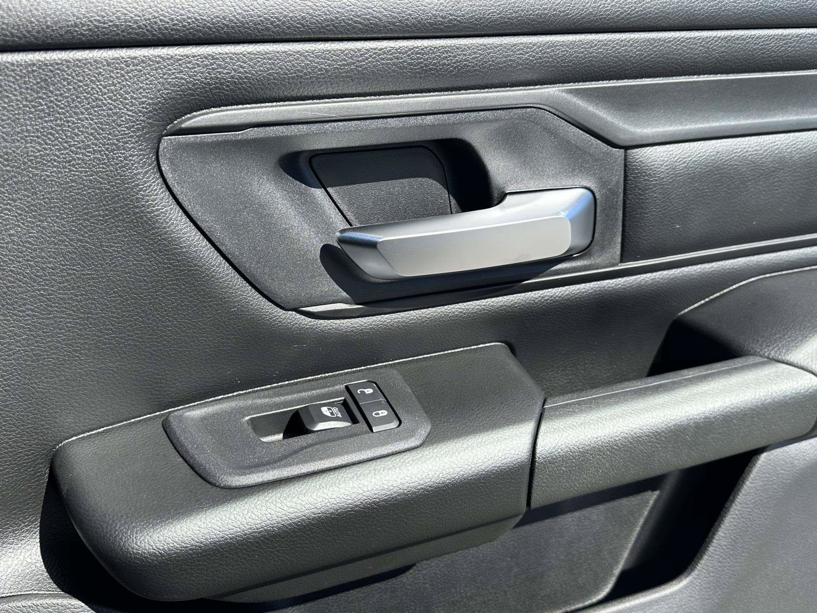 2027 RAM Ram 1500 RAM 1500 WARLOCK CREW CAB 4X4 5'7' BOX