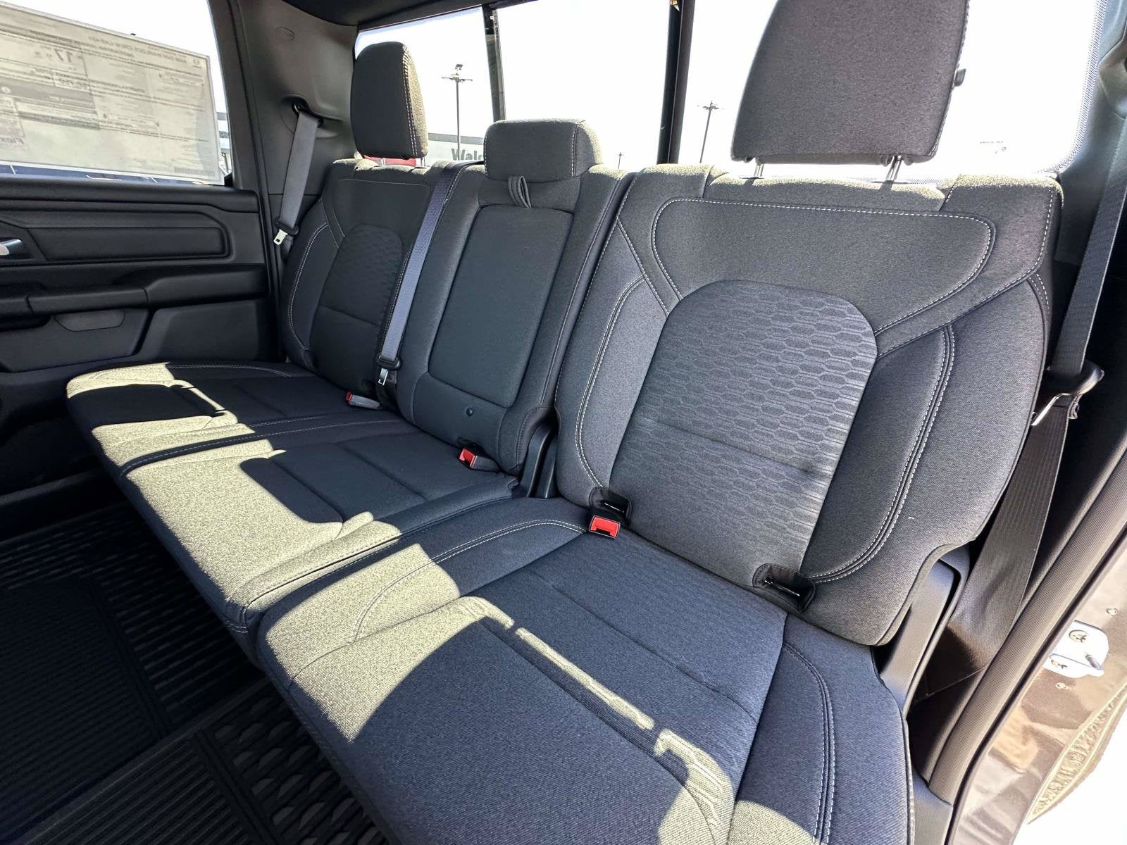 2027 RAM Ram 1500 RAM 1500 WARLOCK CREW CAB 4X4 5'7' BOX