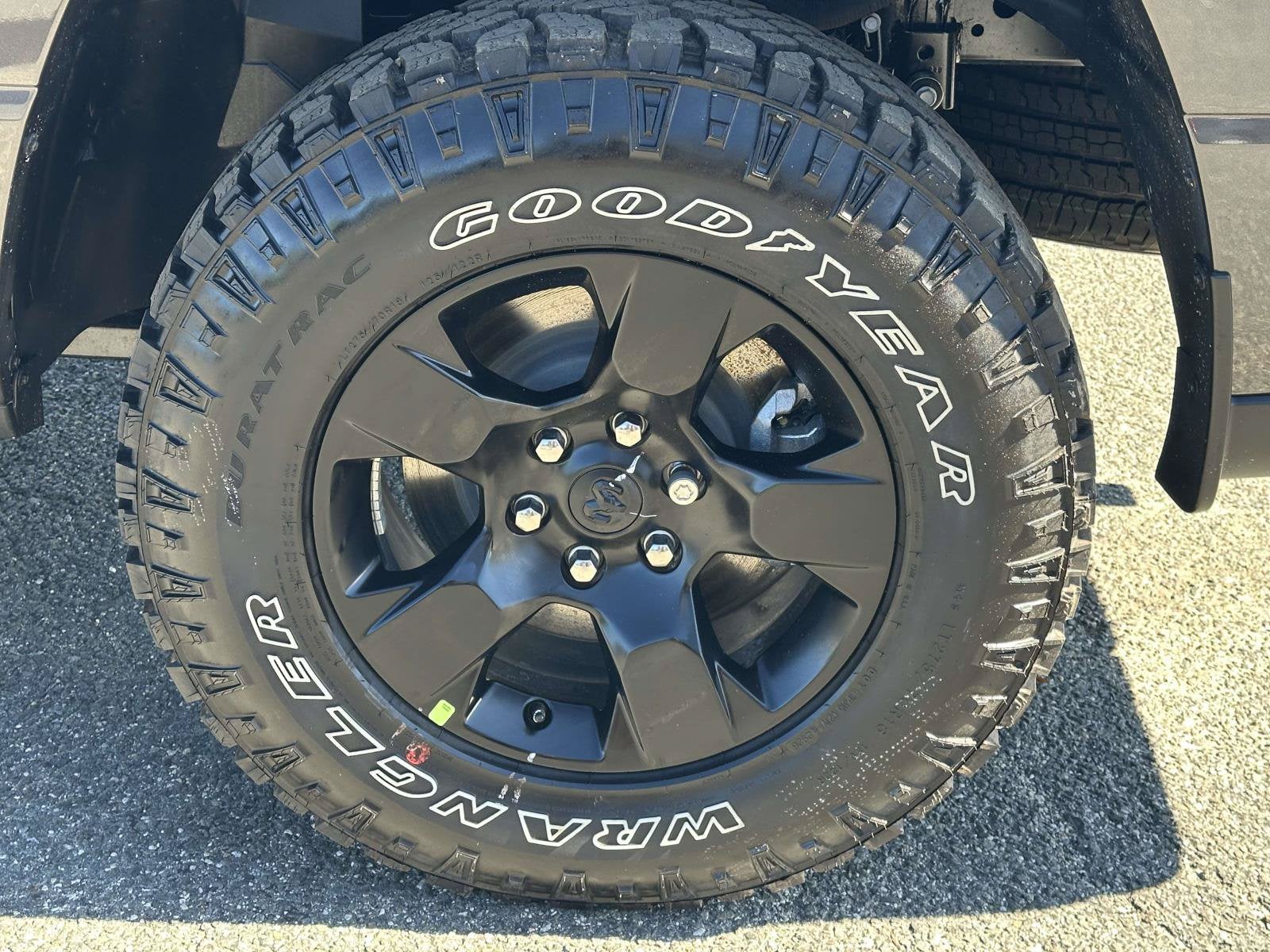 2027 RAM Ram 1500 RAM 1500 WARLOCK CREW CAB 4X4 5'7' BOX