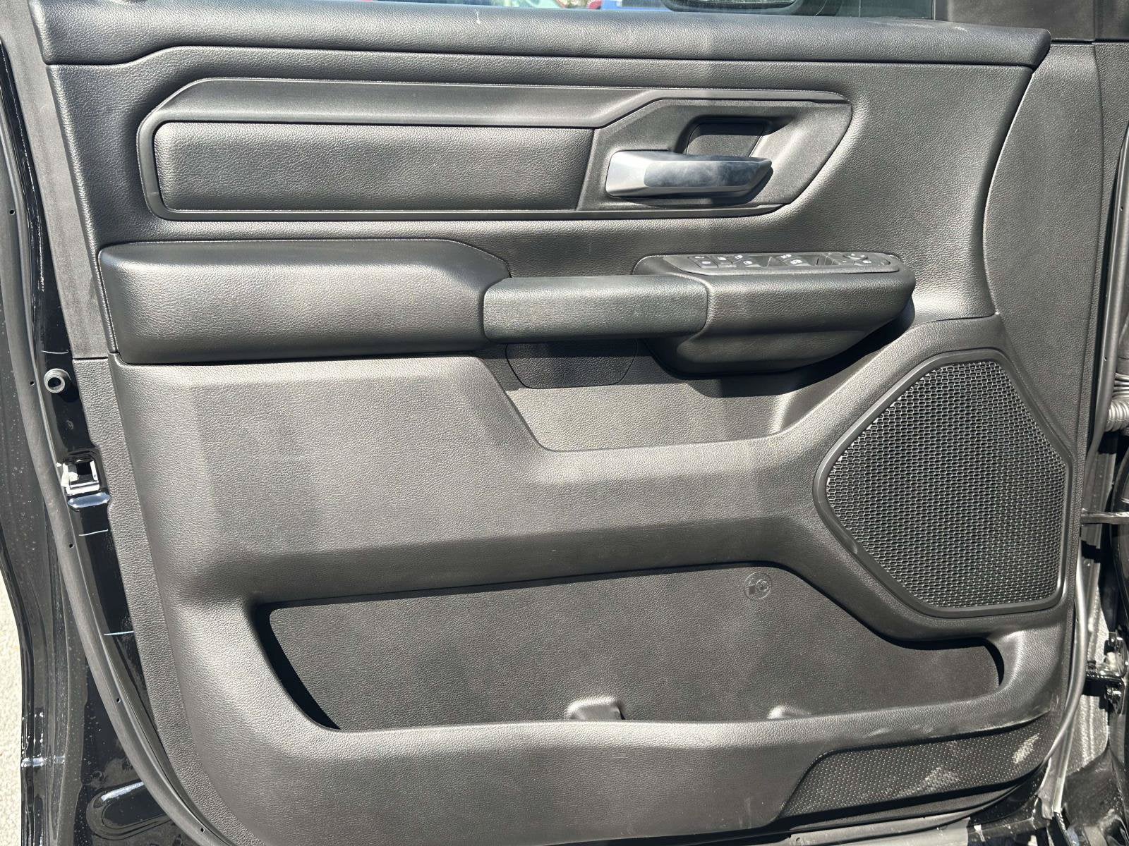 2027 RAM Ram 1500 RAM 1500 WARLOCK CREW CAB 4X4 5'7' BOX