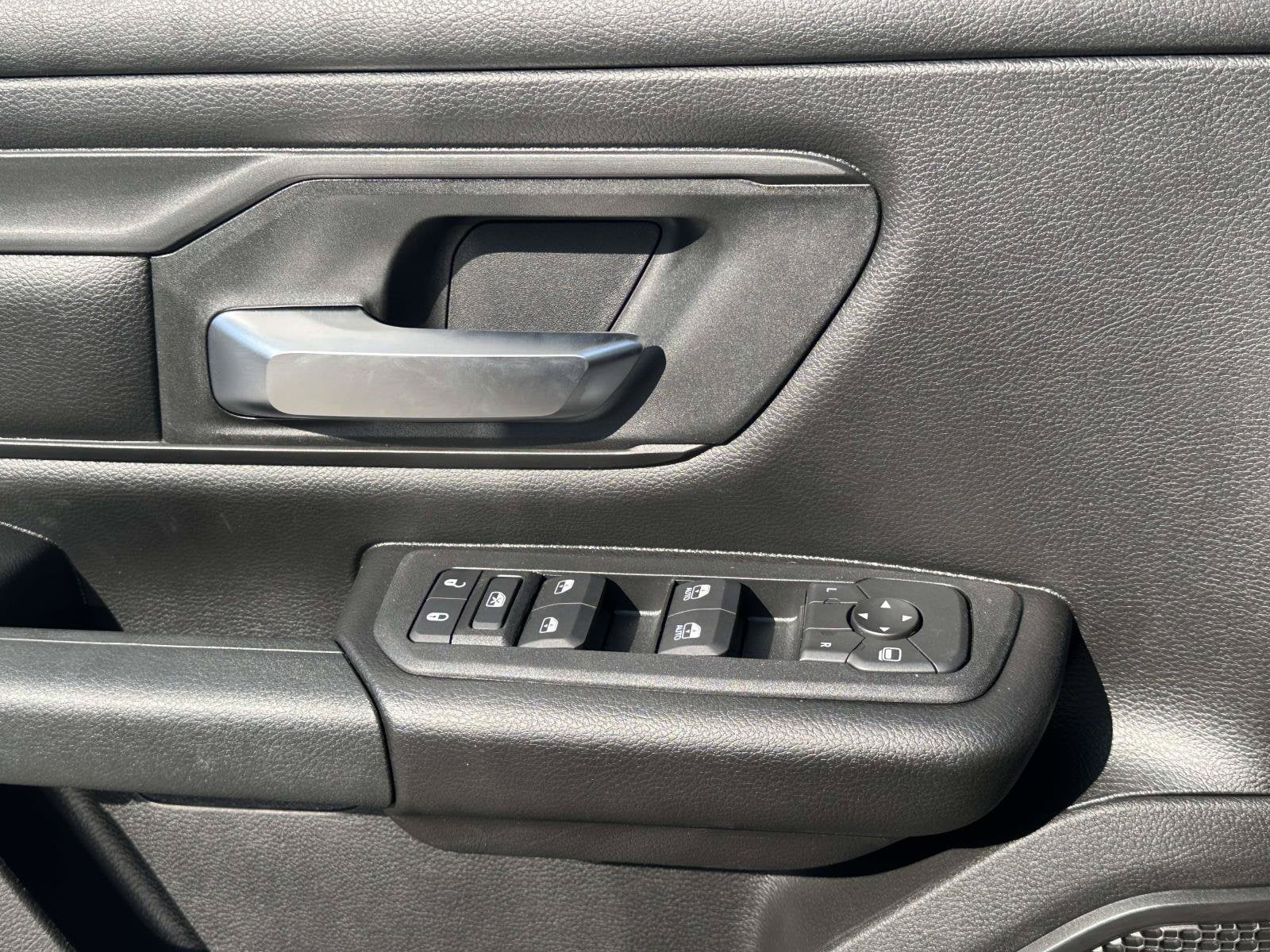 2027 RAM Ram 1500 RAM 1500 WARLOCK CREW CAB 4X4 5'7' BOX