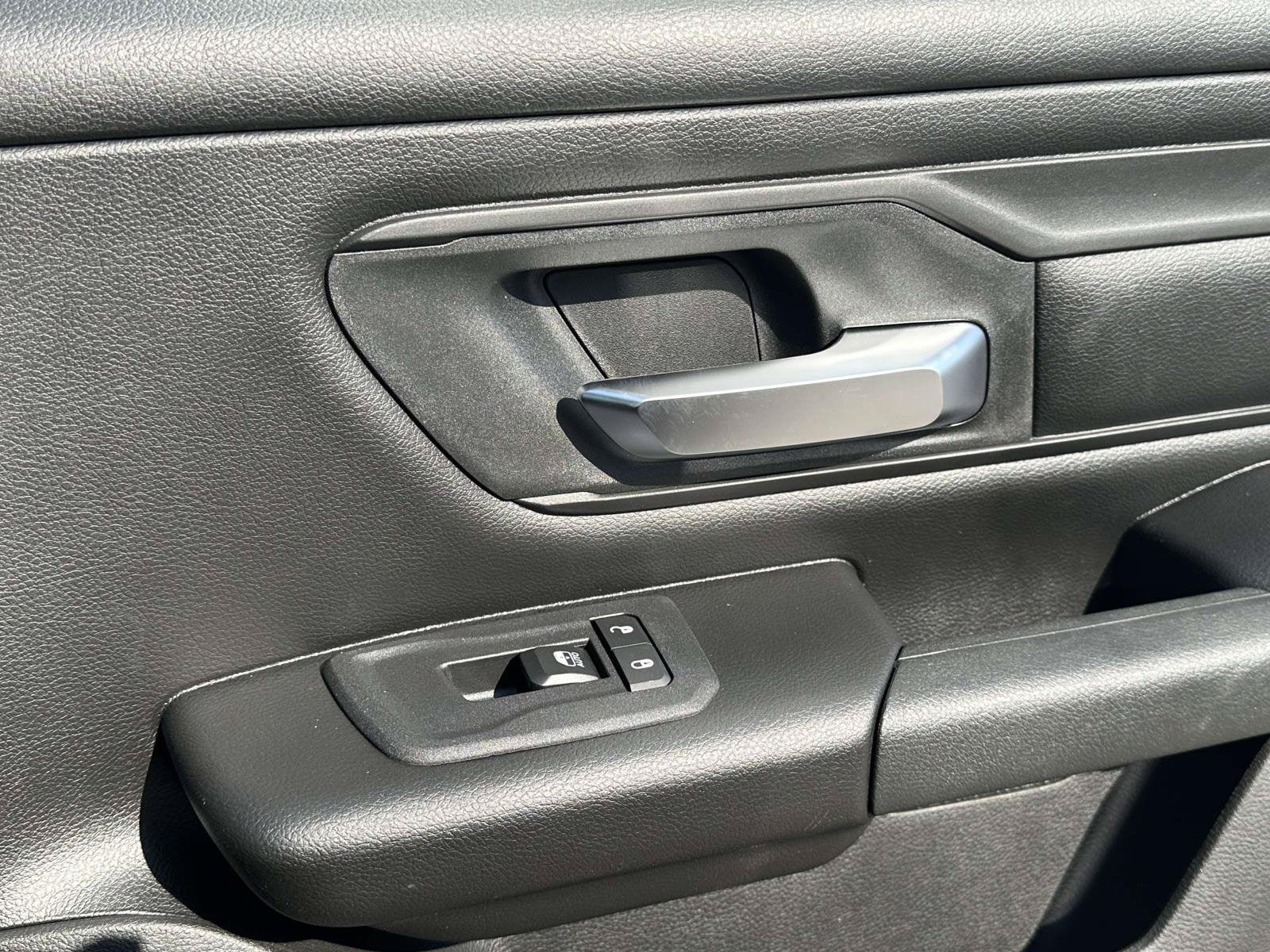 2027 RAM Ram 1500 RAM 1500 WARLOCK CREW CAB 4X4 5'7' BOX