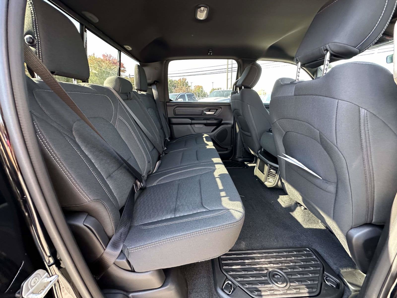 2027 RAM Ram 1500 RAM 1500 WARLOCK CREW CAB 4X4 5'7' BOX
