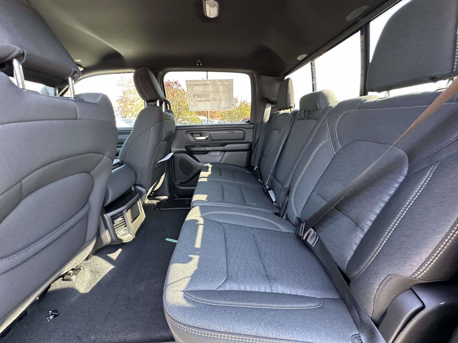 2027 RAM Ram 1500 RAM 1500 WARLOCK CREW CAB 4X4 5'7' BOX