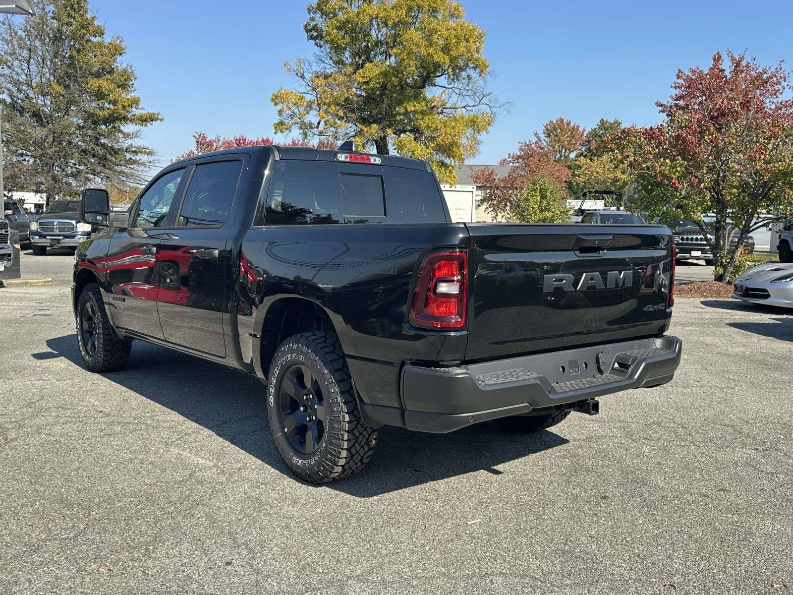 2027 RAM Ram 1500 RAM 1500 WARLOCK CREW CAB 4X4 5'7' BOX