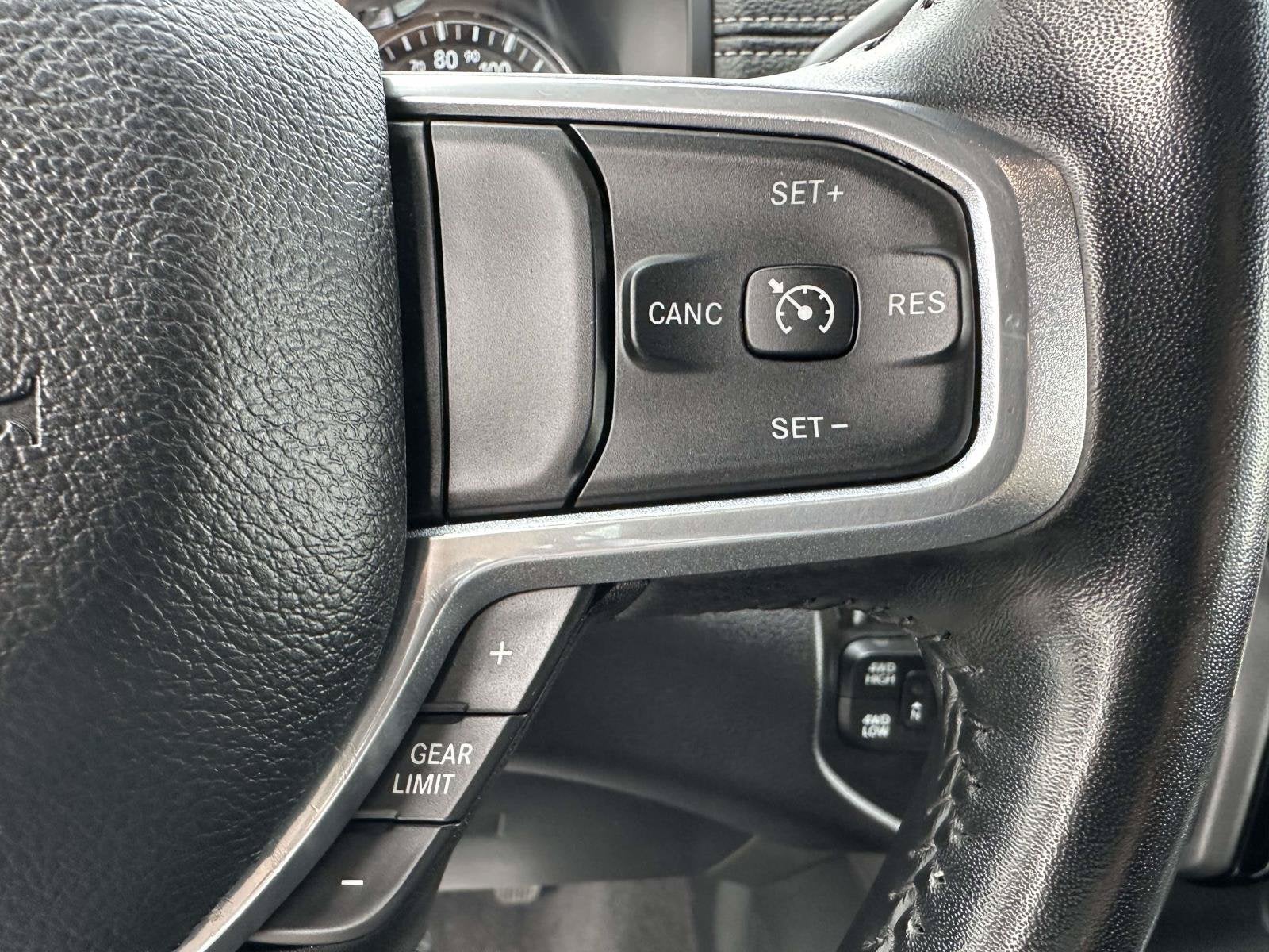 2024 RAM 2500 Laramie Crew Cab 4x4 6'4' Box