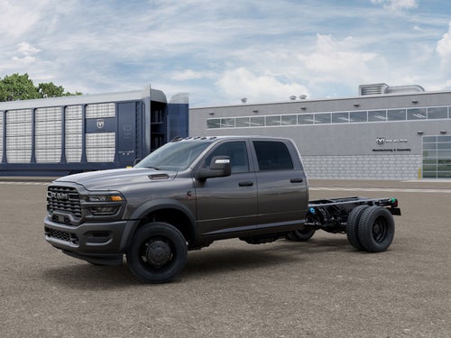 2026 RAM Ram 5500 Chassis Cab RAM 5500 TRADESMAN CHASSIS CREW CAB 4X4 60' CA