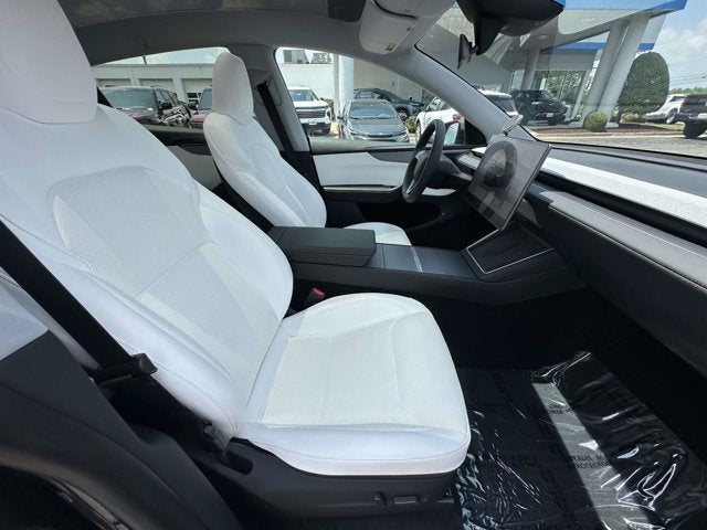 2026 Tesla Model Y AWD