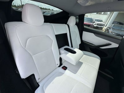 2026 Tesla Model Y AWD