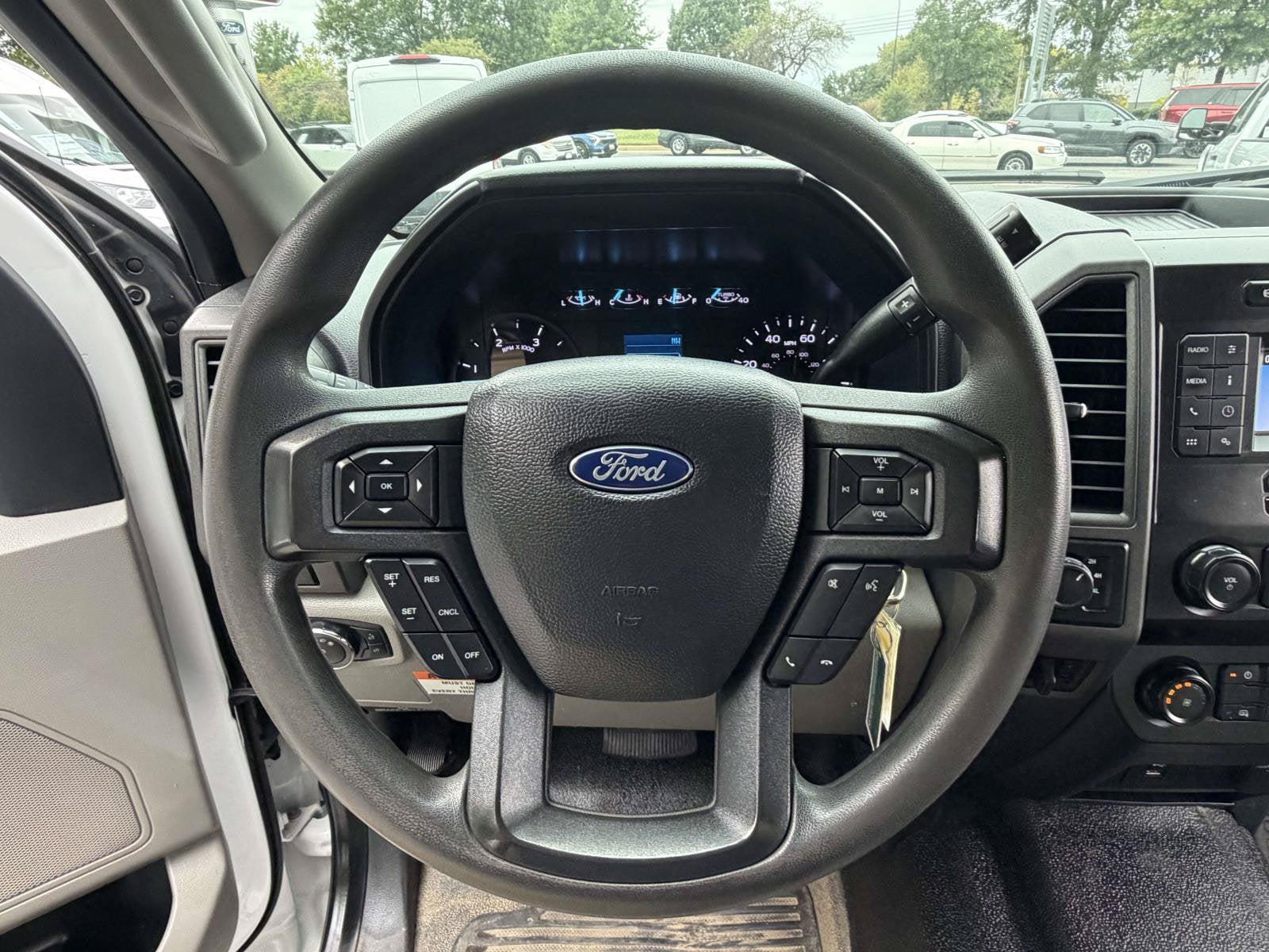 2022 Ford Super Duty F-550 DRW XL